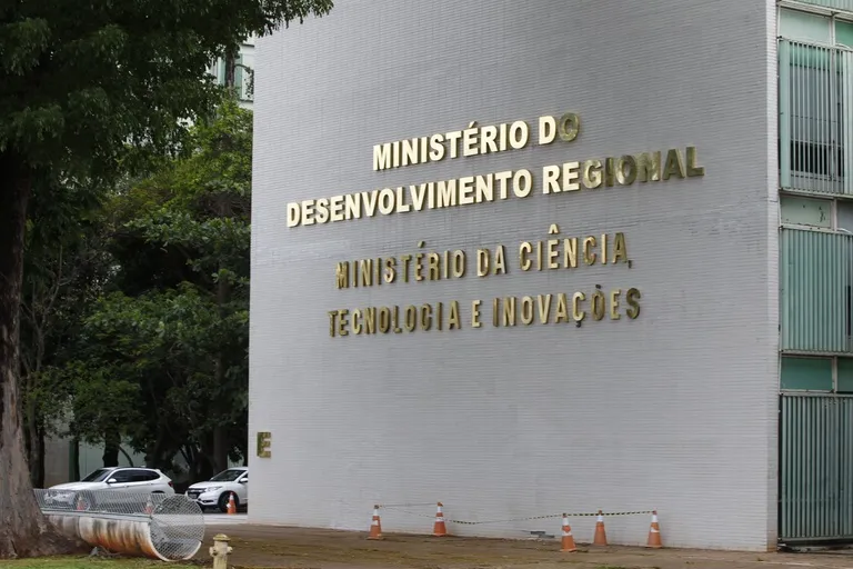 Ministério do Desenvolvimento Regional publica edital para contratar ...