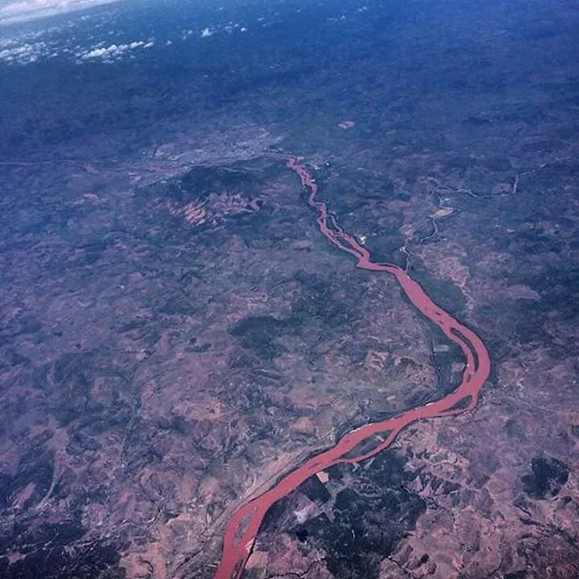 Rio doce ou Rio de lama visto a 10.000 pés de altitude! La… | Flickr